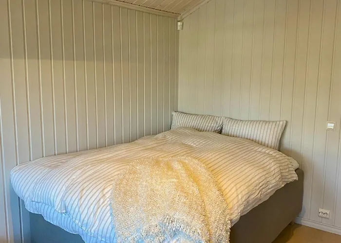 Casa vacanze Bjarnebu - 4 Bedroom In