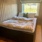 Bjarnebu - 4 Bedroom In