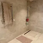 Bjarnebu - 4 Bedroom In *